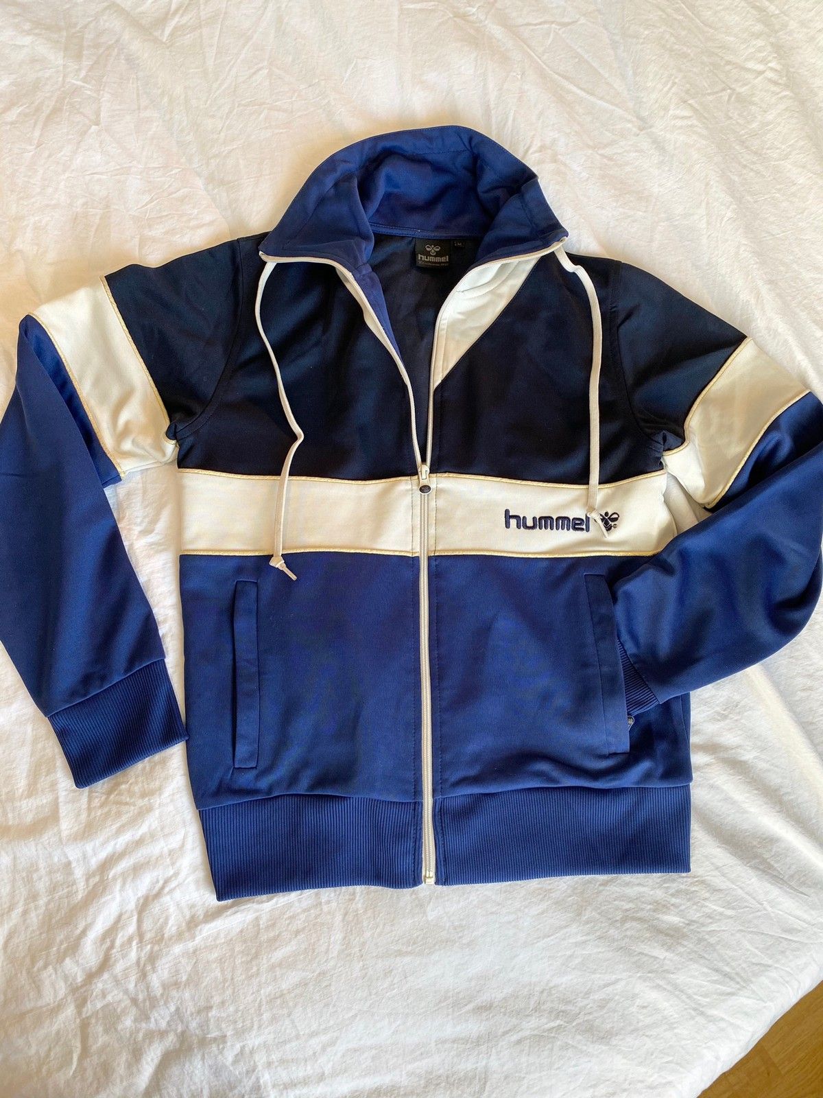 Hummel jakke str.68 | FINN.no Hummel jakke str.68 | FINN.no
