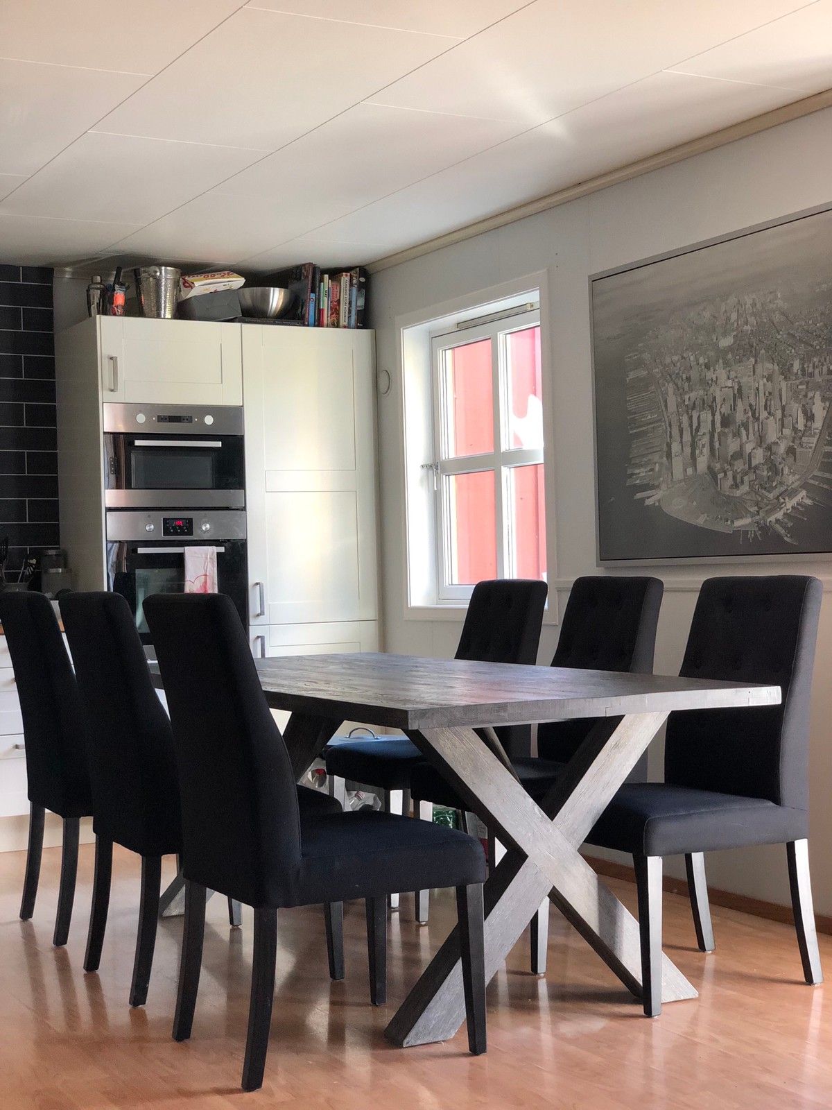 spisebord med 6 stoler | FINN.no Spisebord og 6 stoler | FINN.no