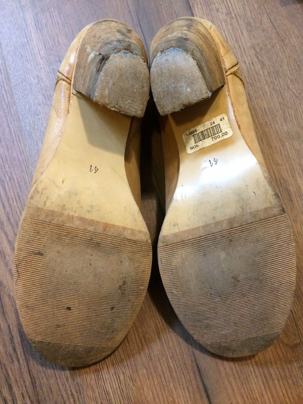 Støvletter, sneakers og «cowboysko» til dame, str 42 | FINN.no Støvletter, sneakers og «cowboysko» til dame, str 42 | FINN.no