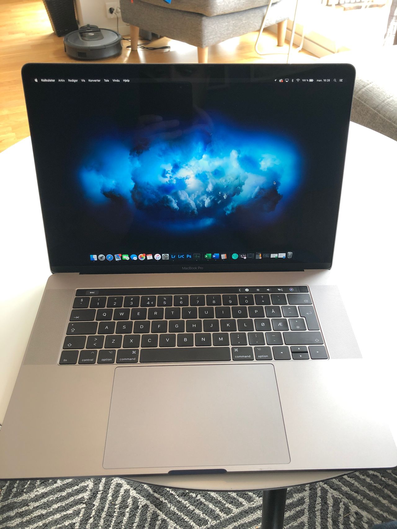 Apple MacBook pro 15 inch 2017 | FINN.no MacBook Pro (15 inch, 2017) 256GB | FINN.no