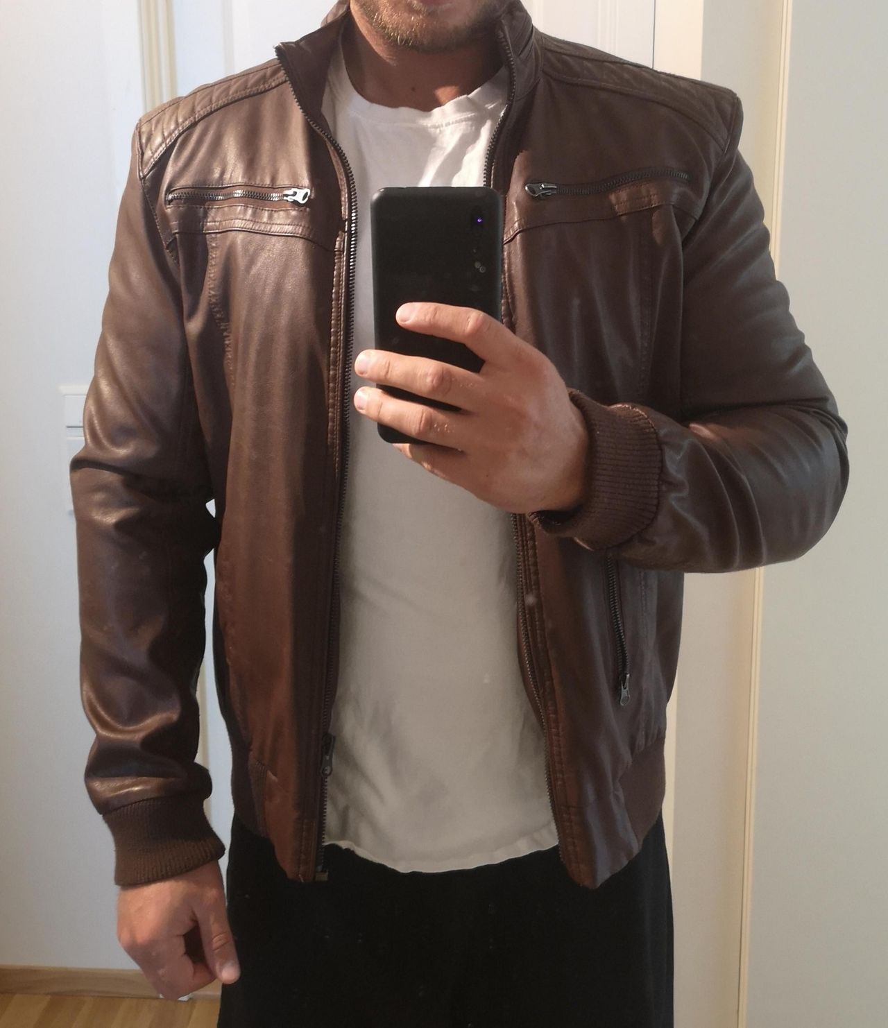 Jakke i imitert skinn fra River Island (XL) | FINN.no Jakke i imitert skinn fra River Island (XL) | FINN.no