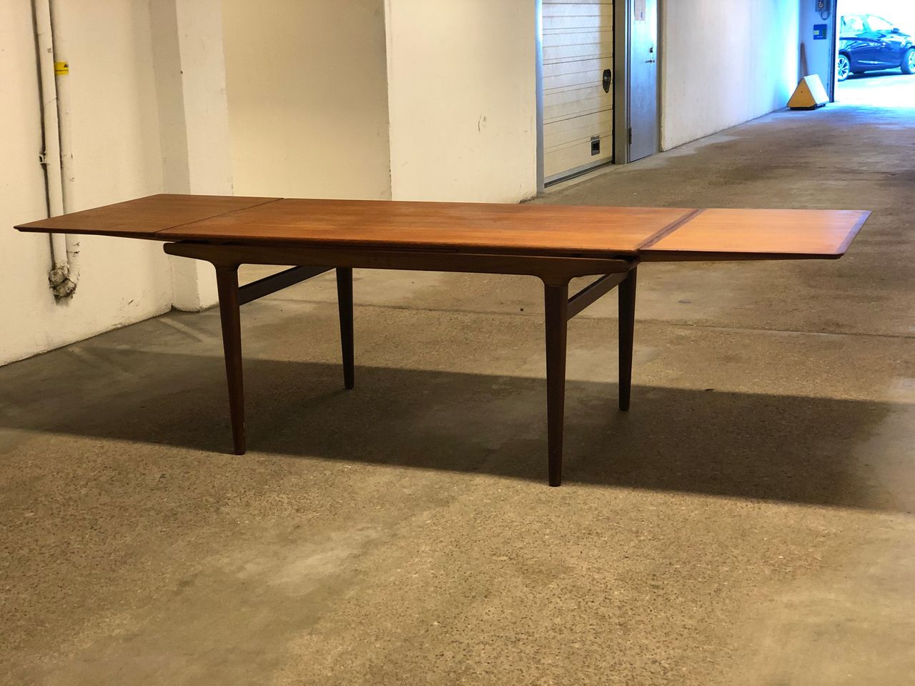 Johannes Andersen spisebord i teak. 160 270 cm. | FINN.no Johannes Andersen.Sofabord i teak. | Artdeco Retro