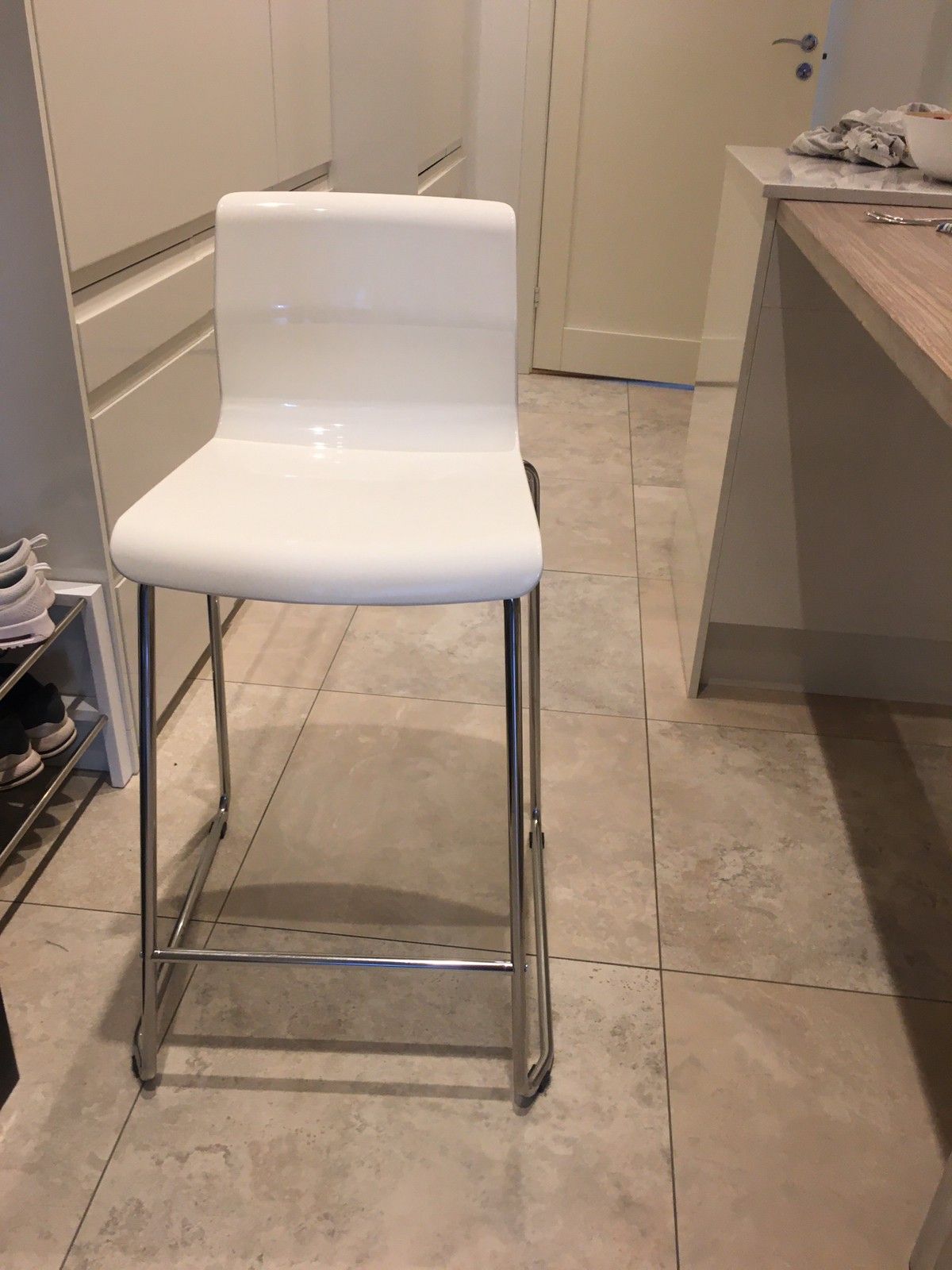 To stykk Glenn IKEA stoler | FINN.no Glenn barstoler | FINN.no