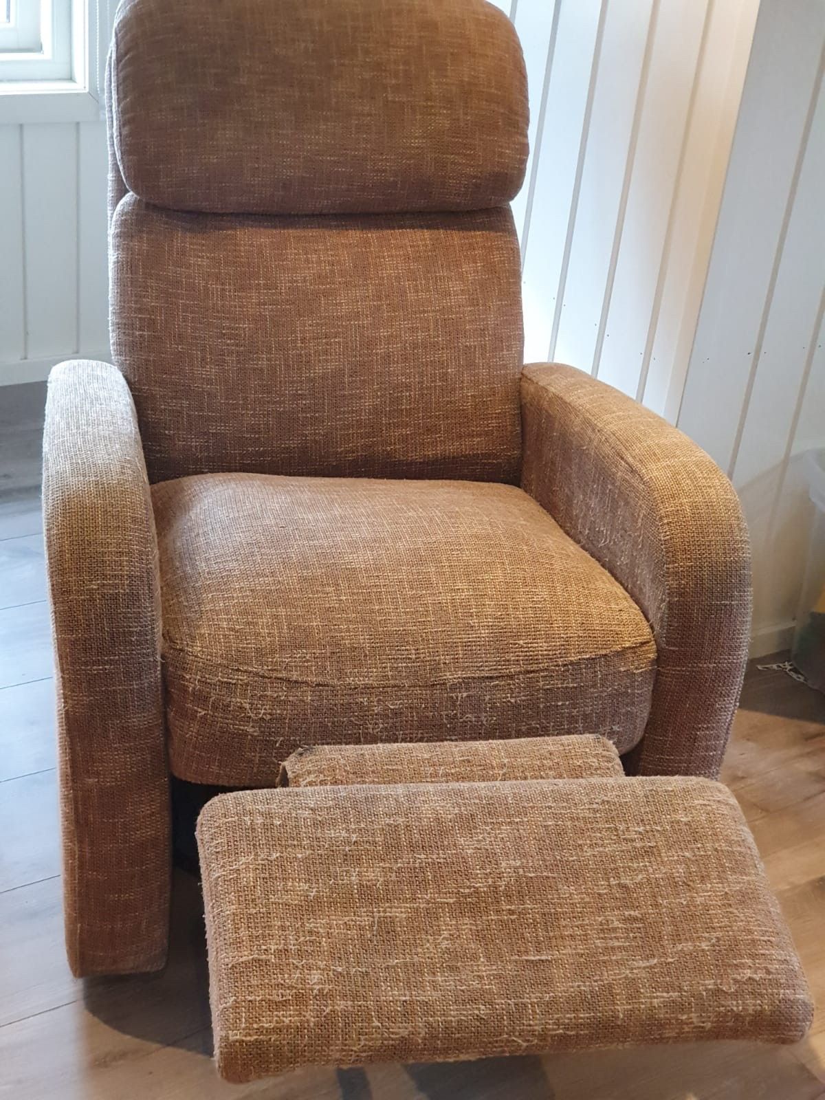 Behagelig recliner Kjøpe, selge og utveksle annonser de Lenestol behagelig og Kjøpe, selge og utveksle annonser de