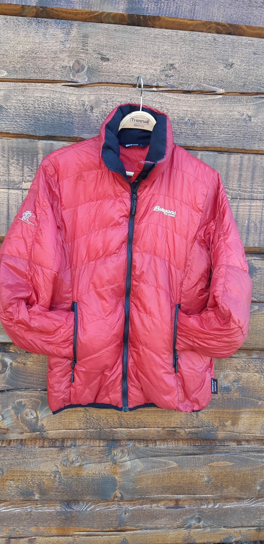 Bergans dunjakke dame str M | FINN.no Bergans dunjakke str 128 | FINN.no