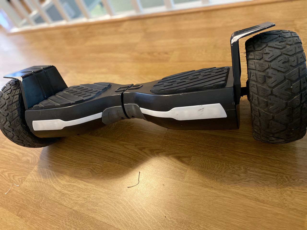 Hoverboard, Robust ståhjuling med grove dekk | FINN.no Hoverboard, Robust ståhjuling med grove dekk | FINN.no
