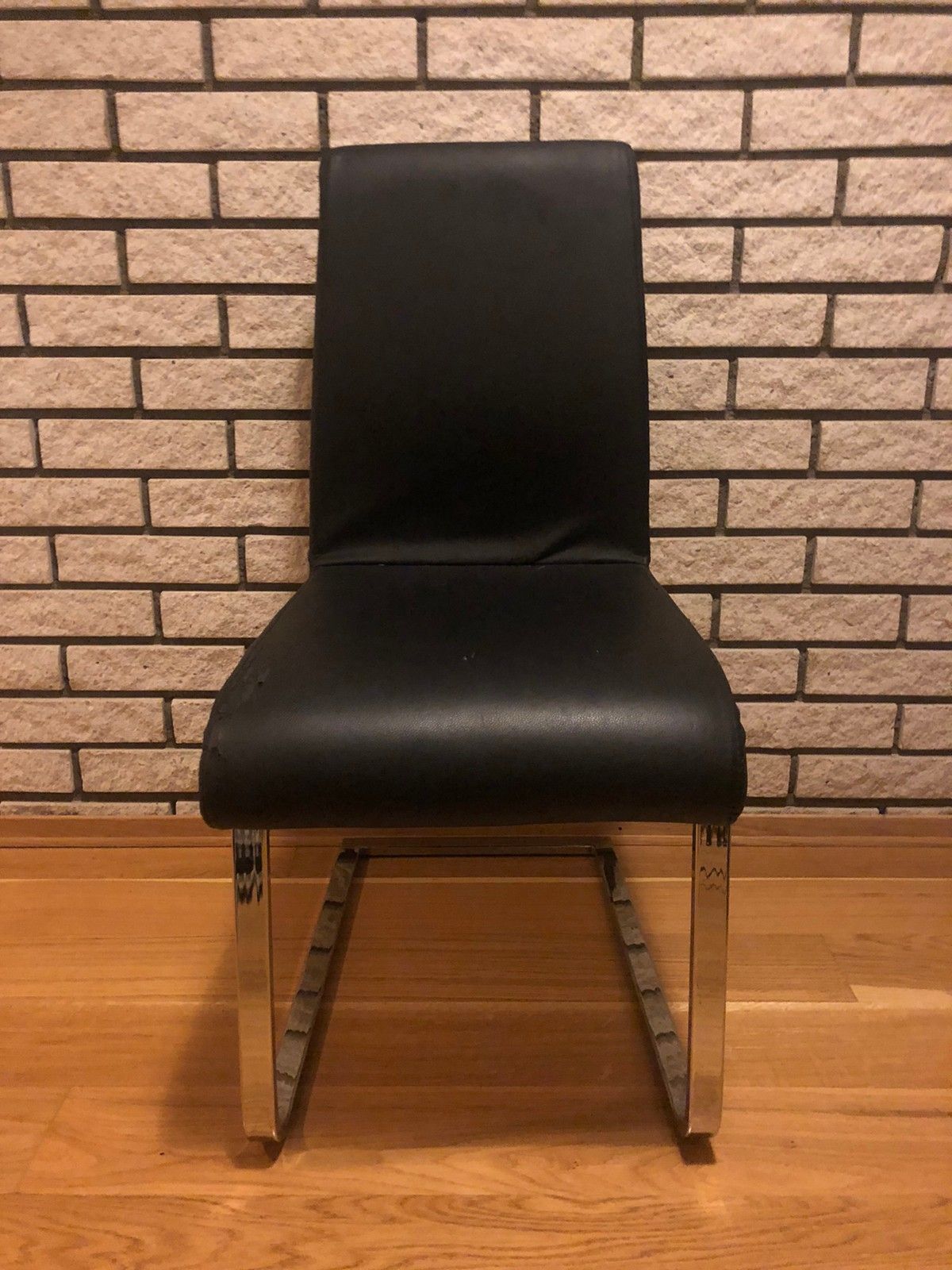 6 stk godt brukte spisestoler selges billig | FINN.no Spisestoler til salgs 6 stk | FINN.no