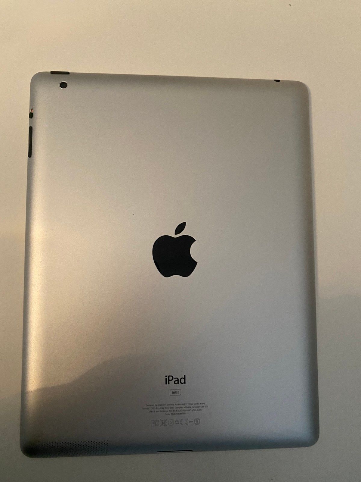 Apple iPad | FINN.no Selger iPad esker | FINN.no