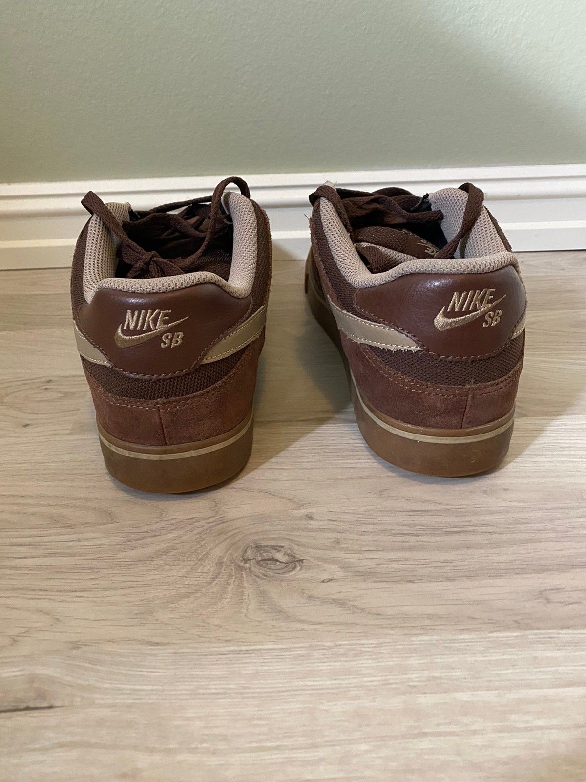 Nesten ubrukt! Nike sko str. 43 | FINN.no Helly Hansen værne sko 42 | FINN.no