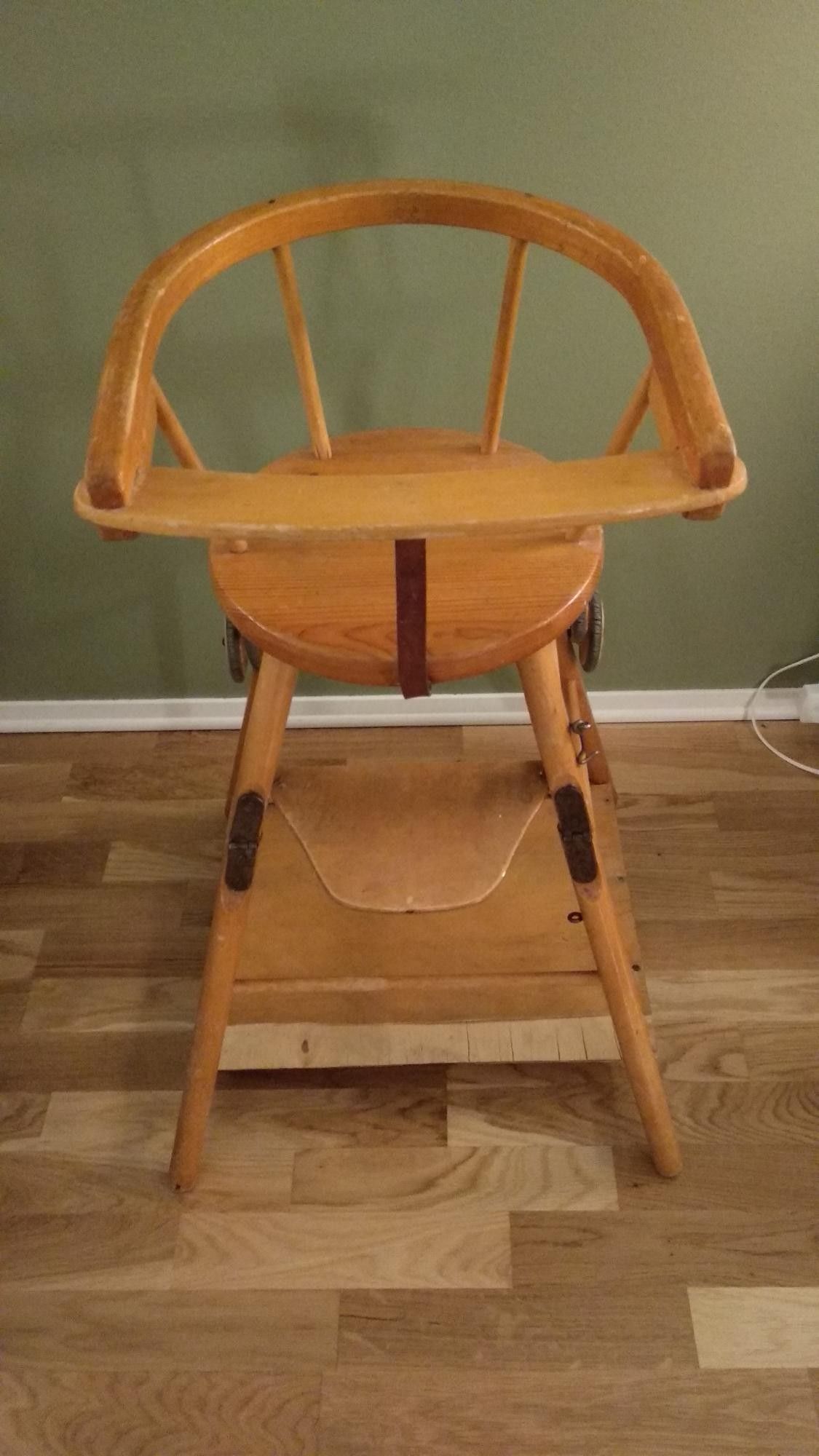 Gammel barnestol med bord (vintage) | FINN.no Praktisk barnestol bord mstol | FINN.no