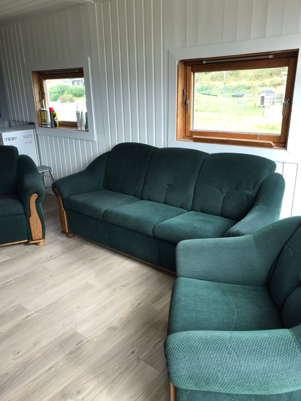 Sofa og 2 lenestoler | FINN.no Sofa, 2 lenestoler og bord i bambus | FINN.no