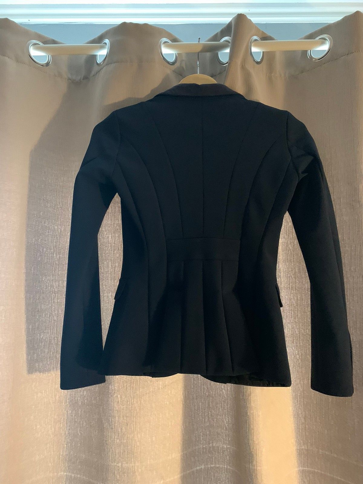 Cavalleria Toscana jakke vurderer byttes | FINN.no Cavalleria Toscana jakke vurderer byttes | FINN.no