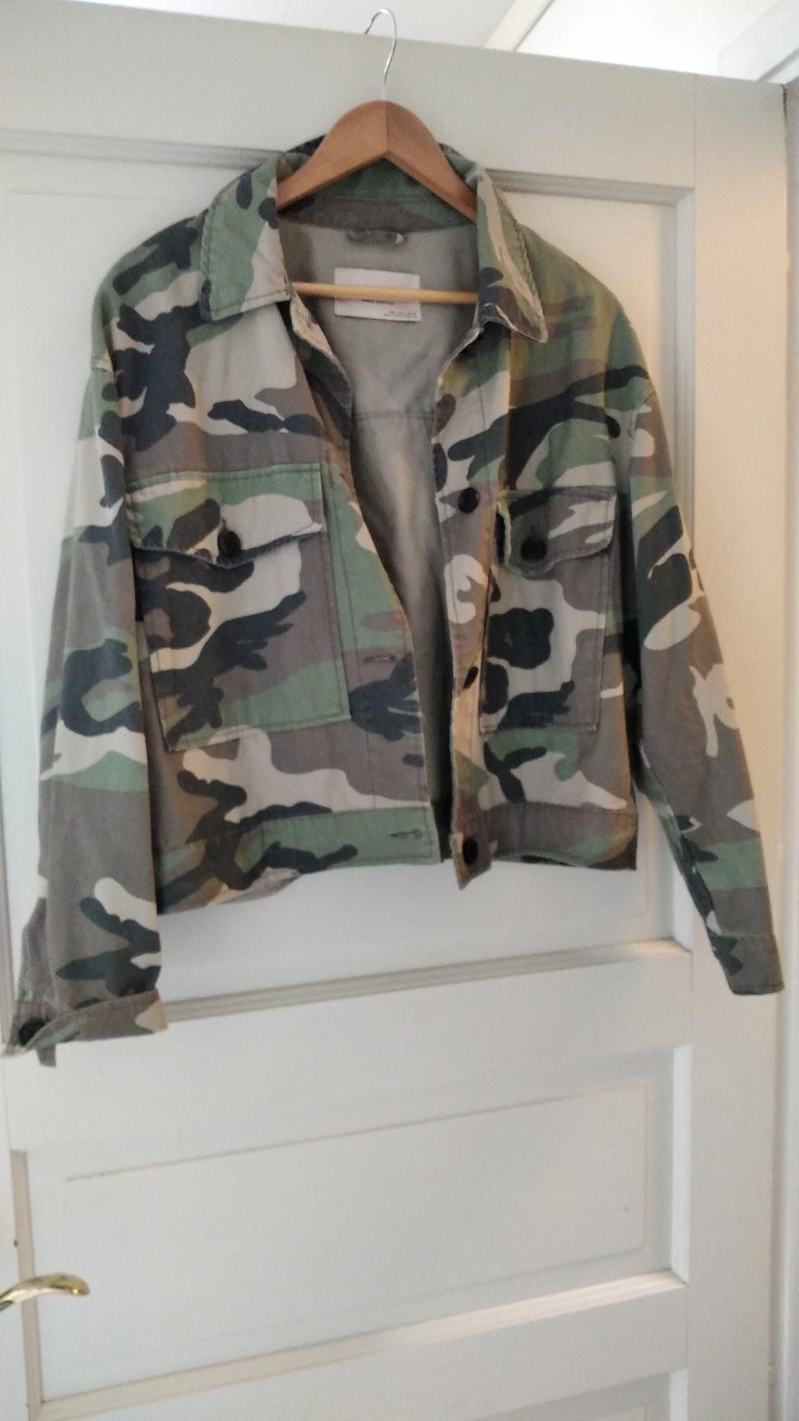 Pull & Bear camojakke | FINN.no Pull & Bear Bikerjakke | FINN.no