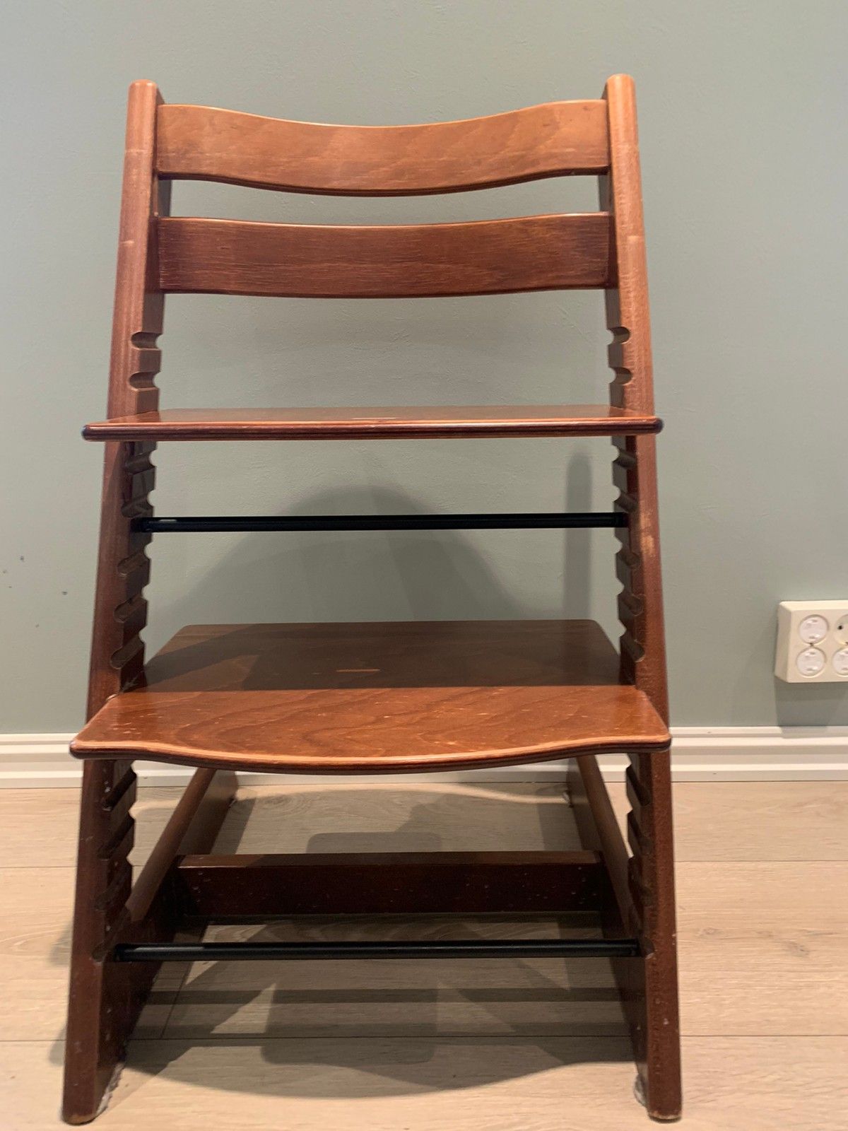 Stokke tripp trapp stol | FINN.no Tripp Trapp stoler selges. Pris PR stk. | FINN.no