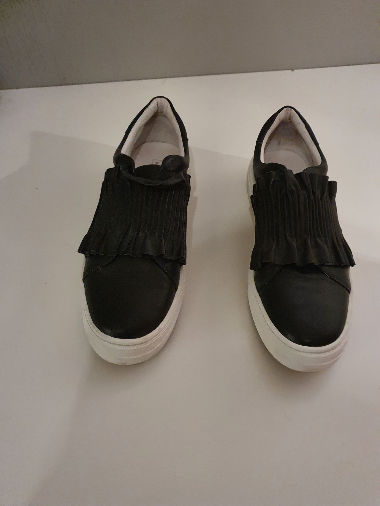 1 par Urban Classics sko til salgs | FINN.no 1 par Urban Classics sko til salgs | FINN.no