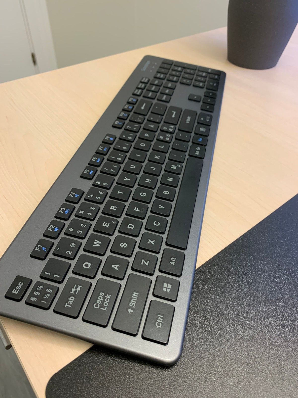 Sandstrøm Bluetooth trådløst tastatur | FINN.no Sandstrøm Bluetooth trådløst tastatur | FINN.no