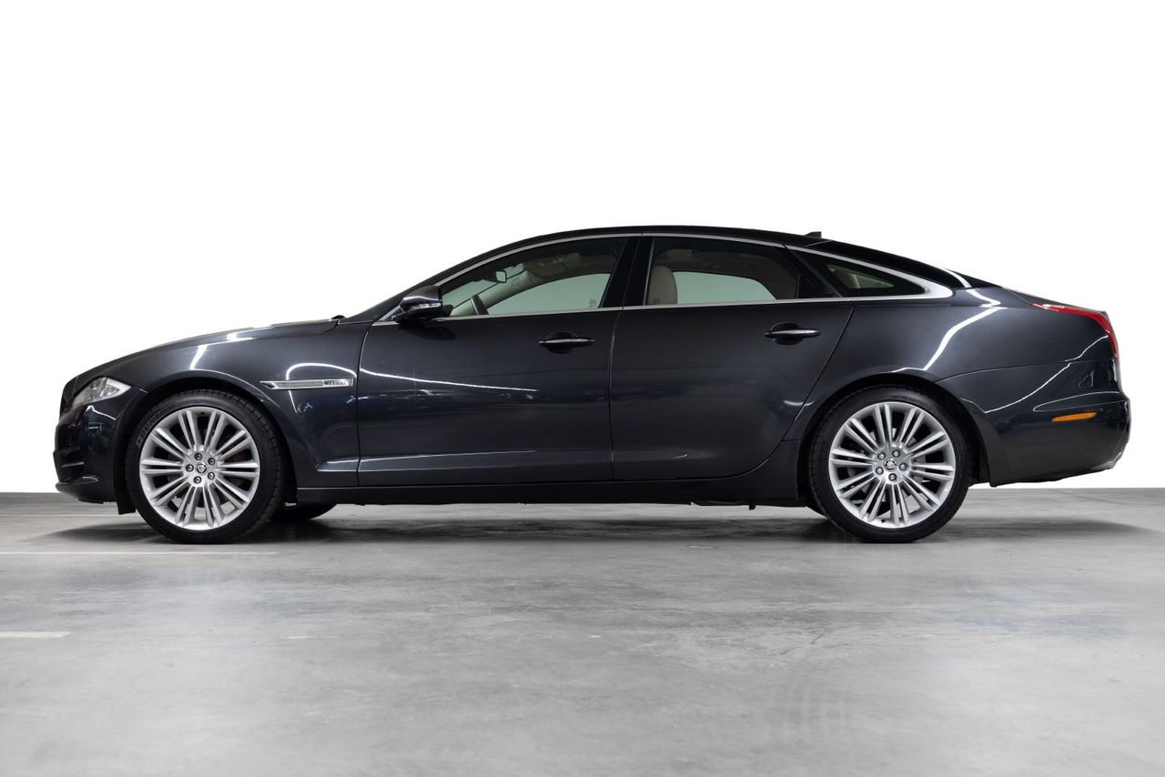 Jaguar XJ 3.0 V6 D 275 hk Jaguar XJ 3.0 V6 D 275 hk