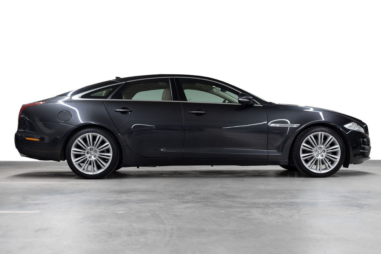 Jaguar XJ 3.0 V6 D 275 hk Jaguar XJ 3.0 V6 D 275 hk