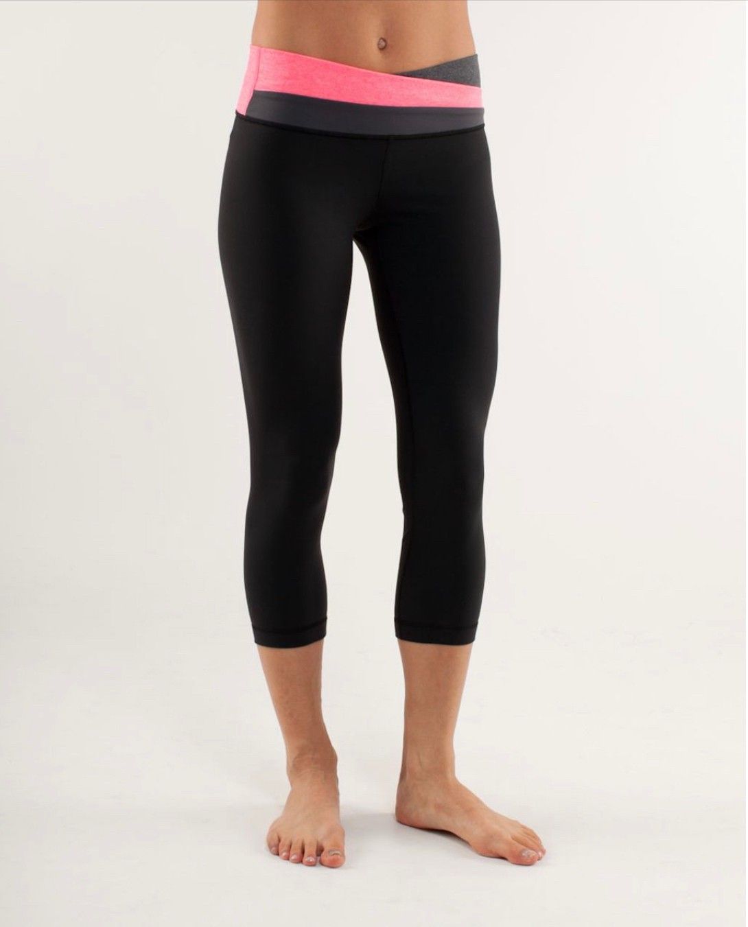 Lululemon store Cropped Legging