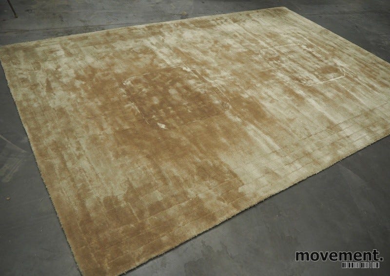 Gulvteppe i lys beige fra Eichholtz, Carpet Abbot farge Naturel