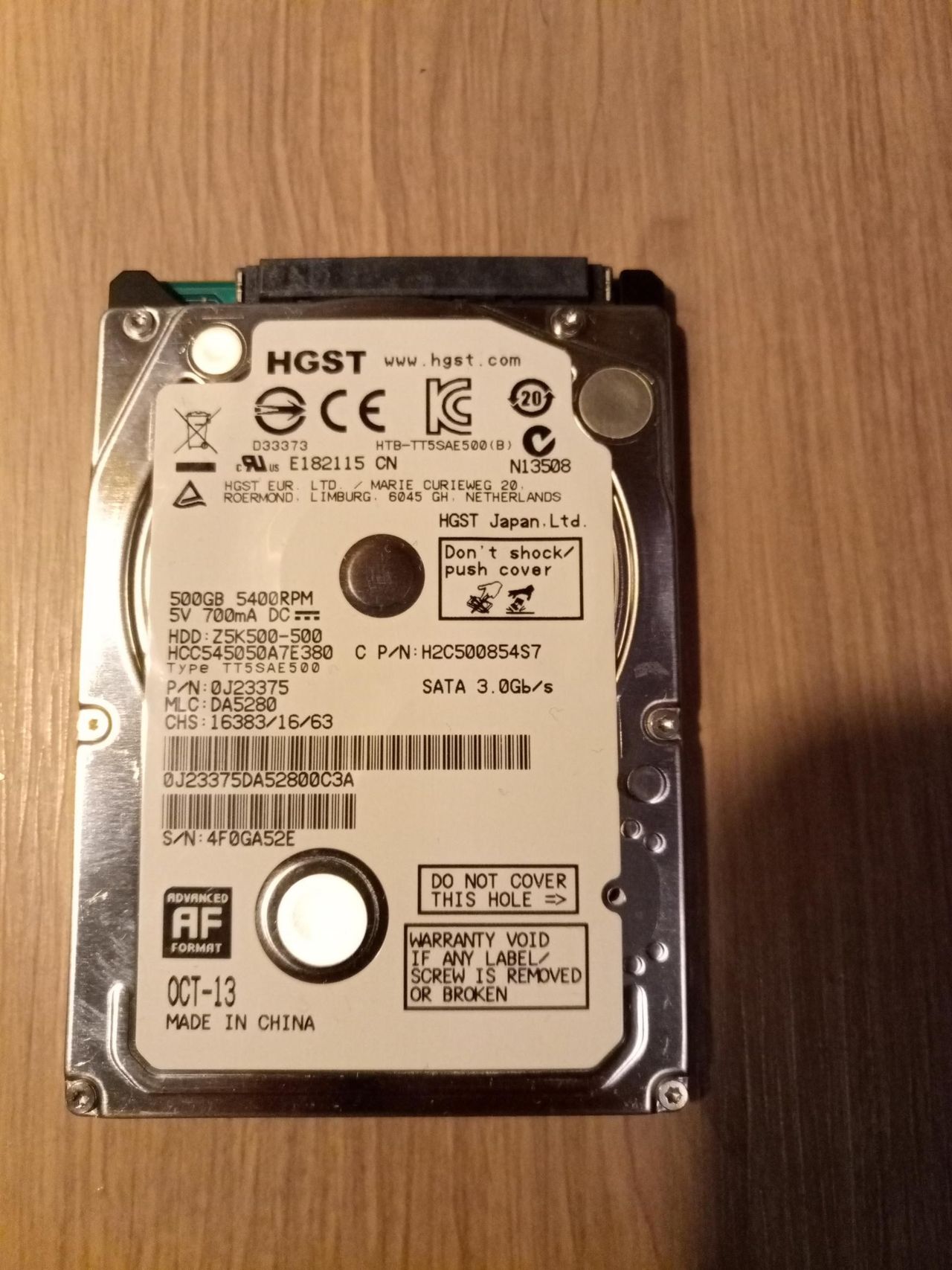 Harddisk: SATA 3 (3gb/s) - Hitachi HGST (500GB) @ 5400 rpm | FINN