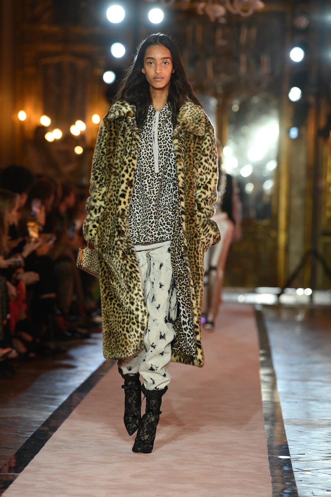 Giambattista Valli x H\u0026M Leopard Kåpe 