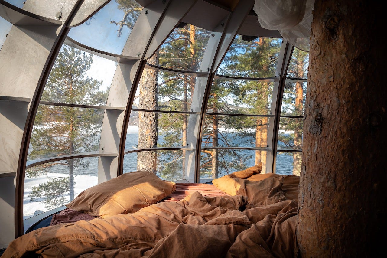 Fantastisk å ligge å se på stjernene på natta og våkne opp til utsikt over stranda. Galleribilde