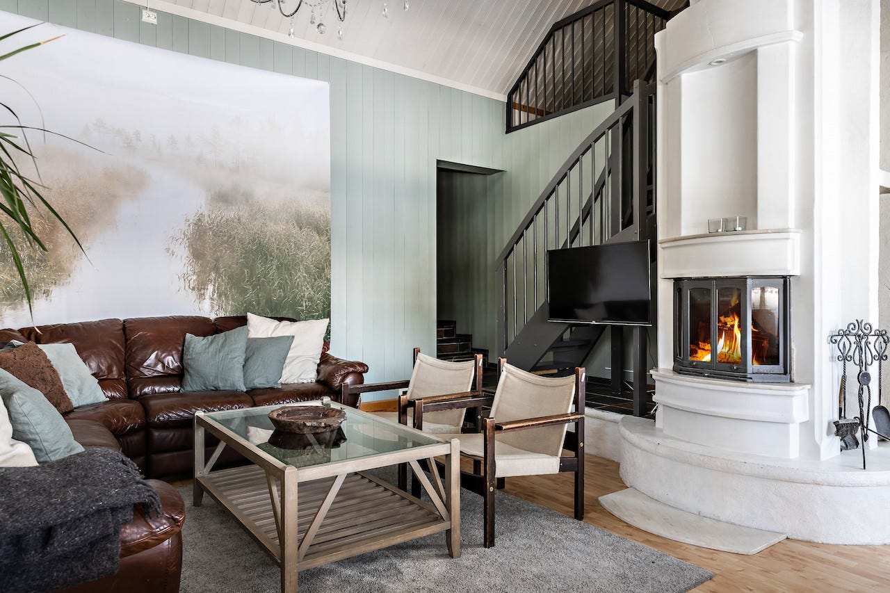 Peis og trapp til to soverom oppe Galleribilde