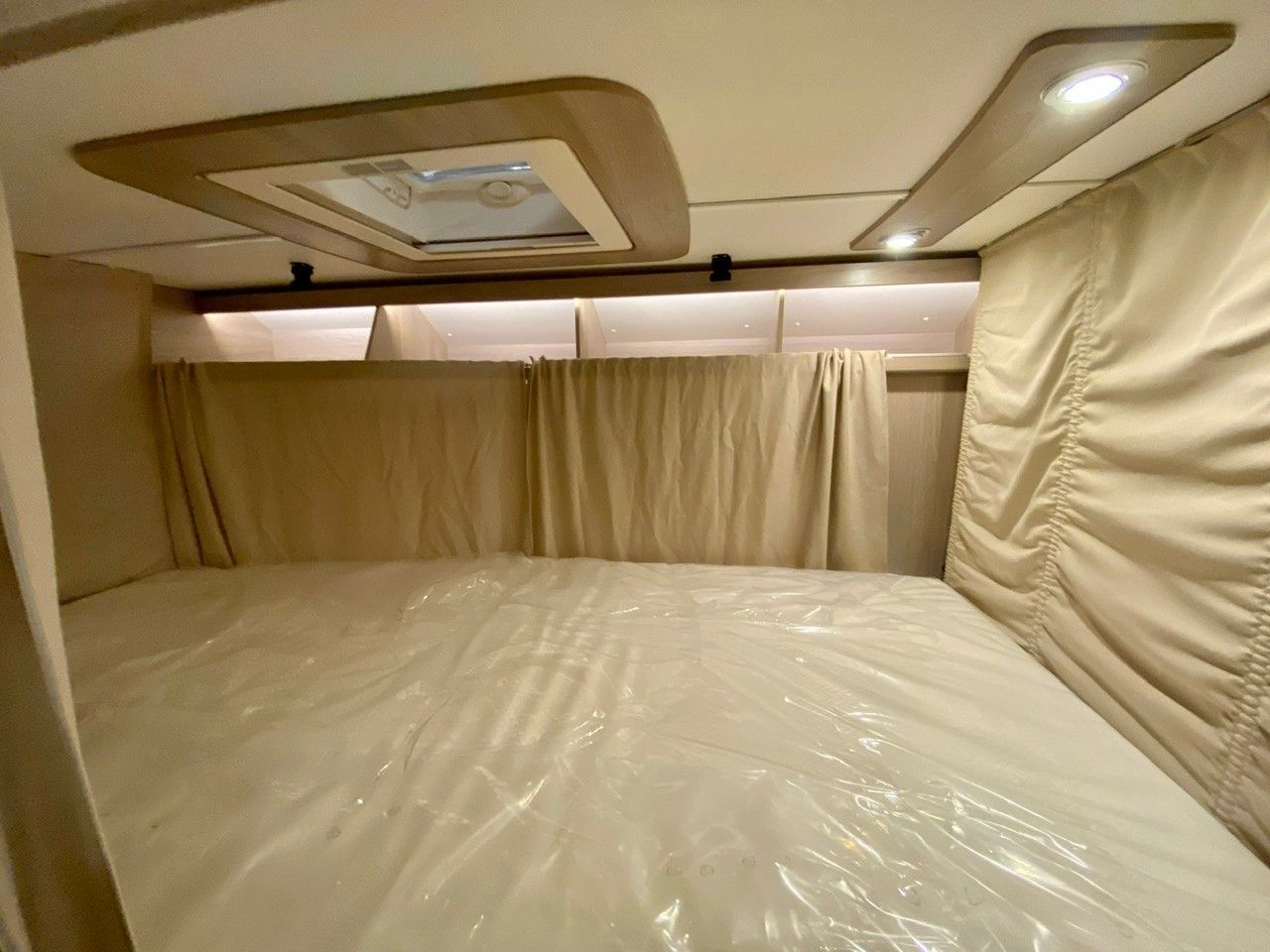 414_1996264464.jpg