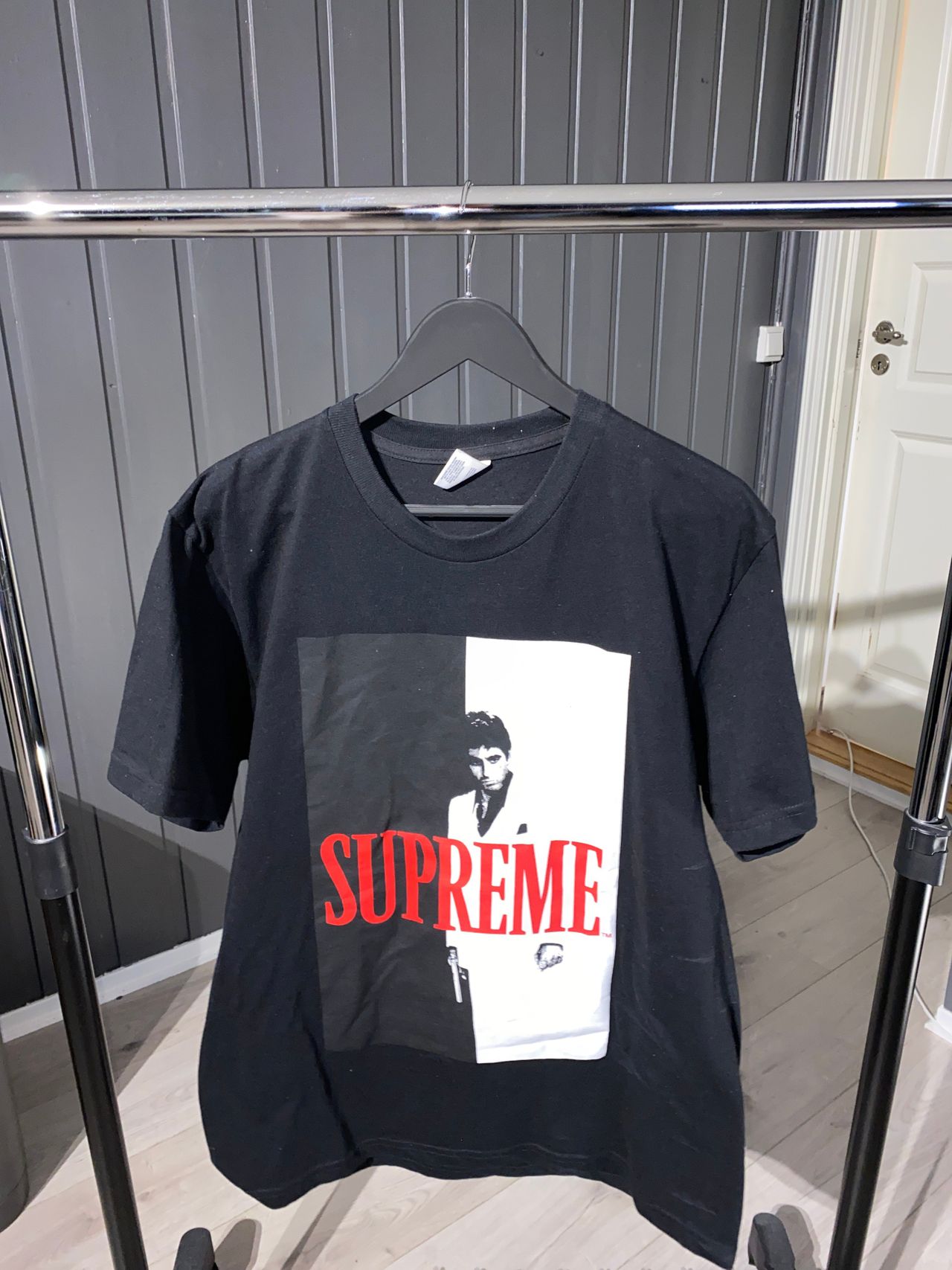 Supreme X Scarface Split Tee Black str M | FINN torget