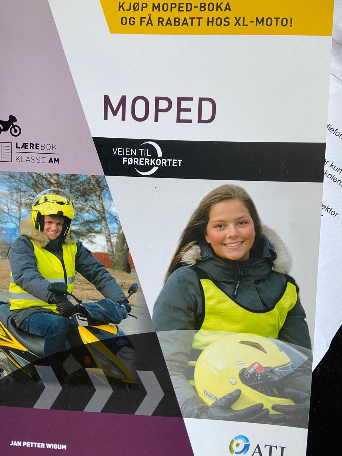 Moped Kurs Bok FINN