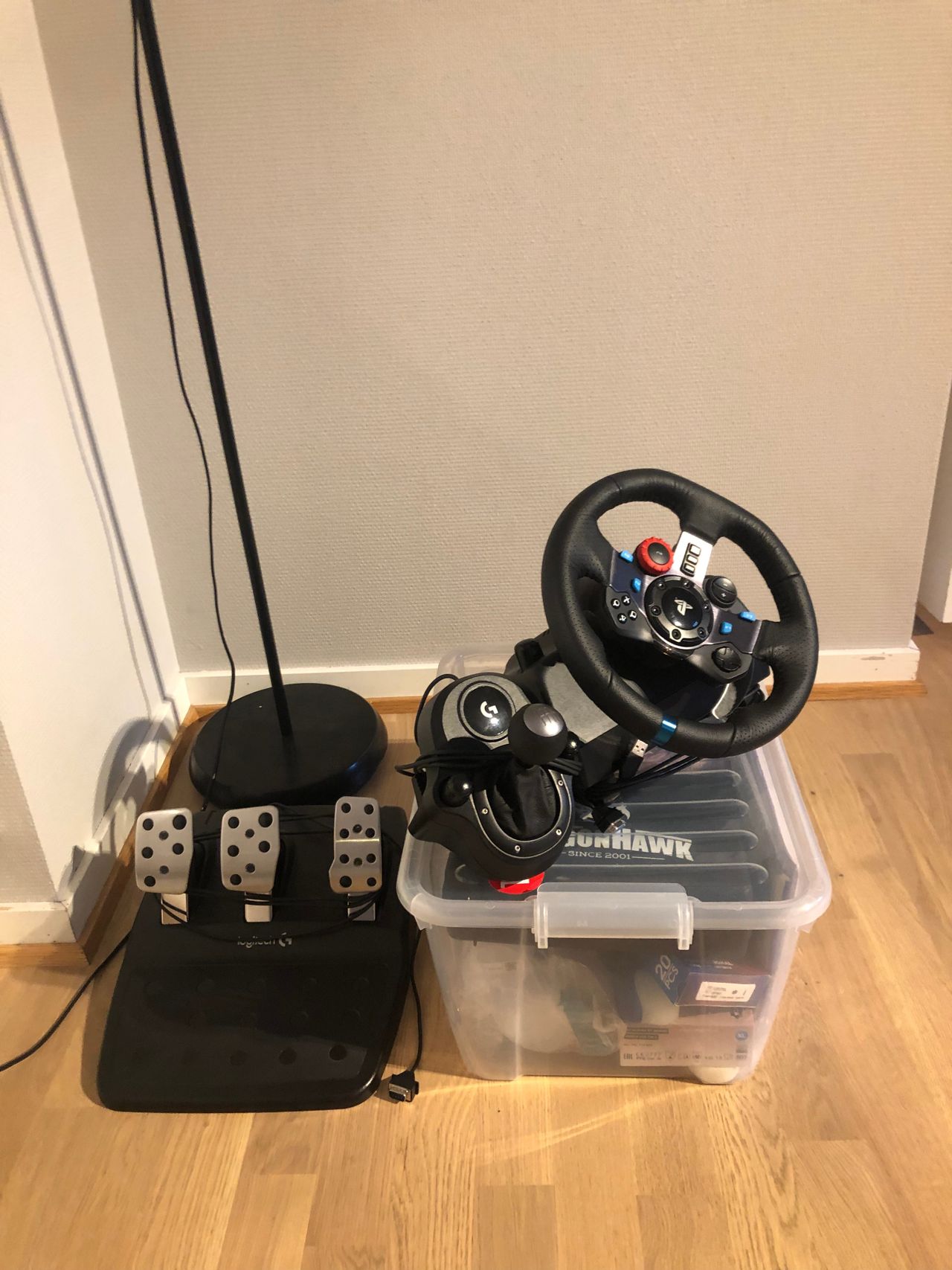 Logitech g29 + girspak | FINN torget