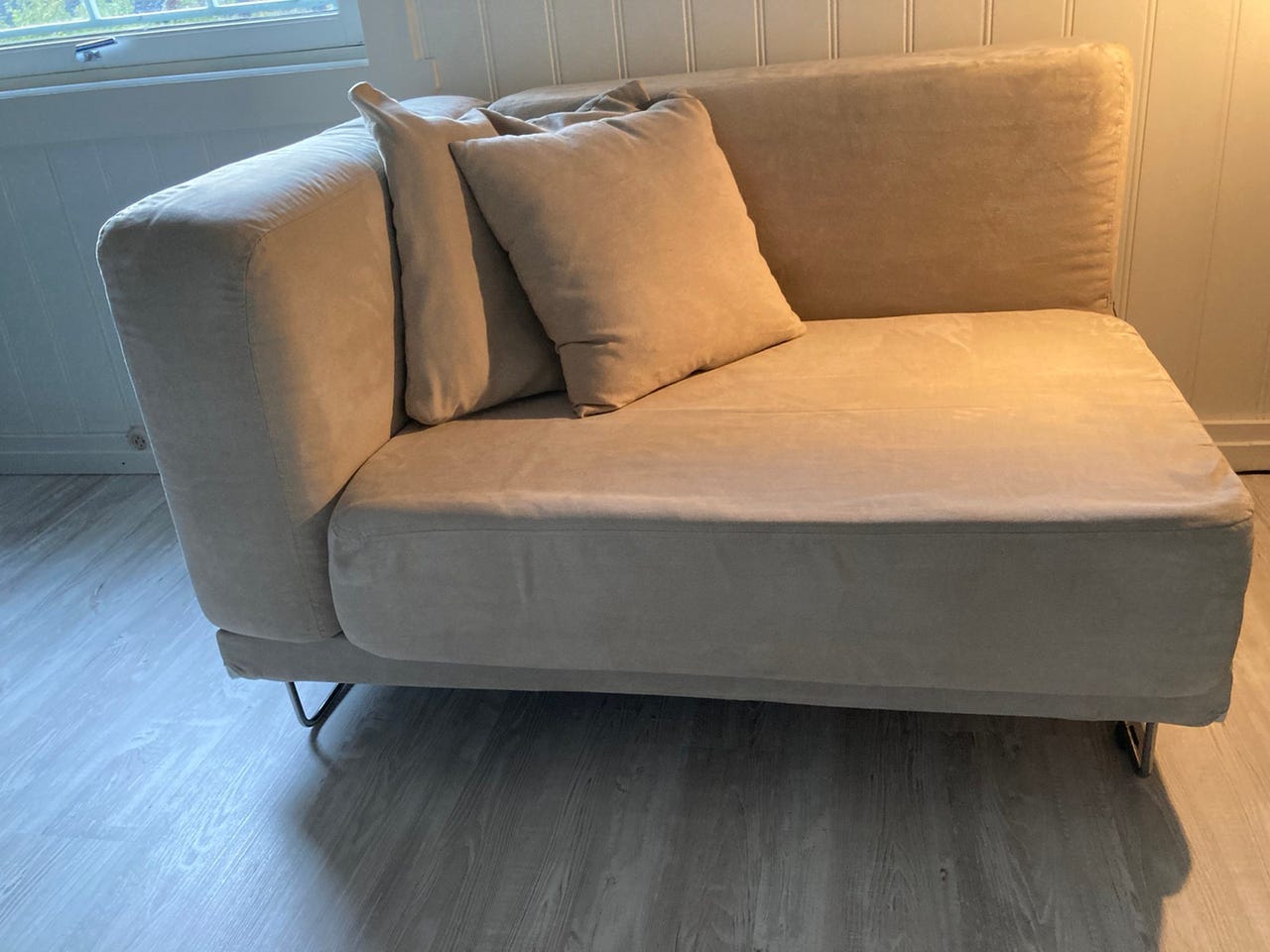 Sjeselong/liten sofa FINN.no
