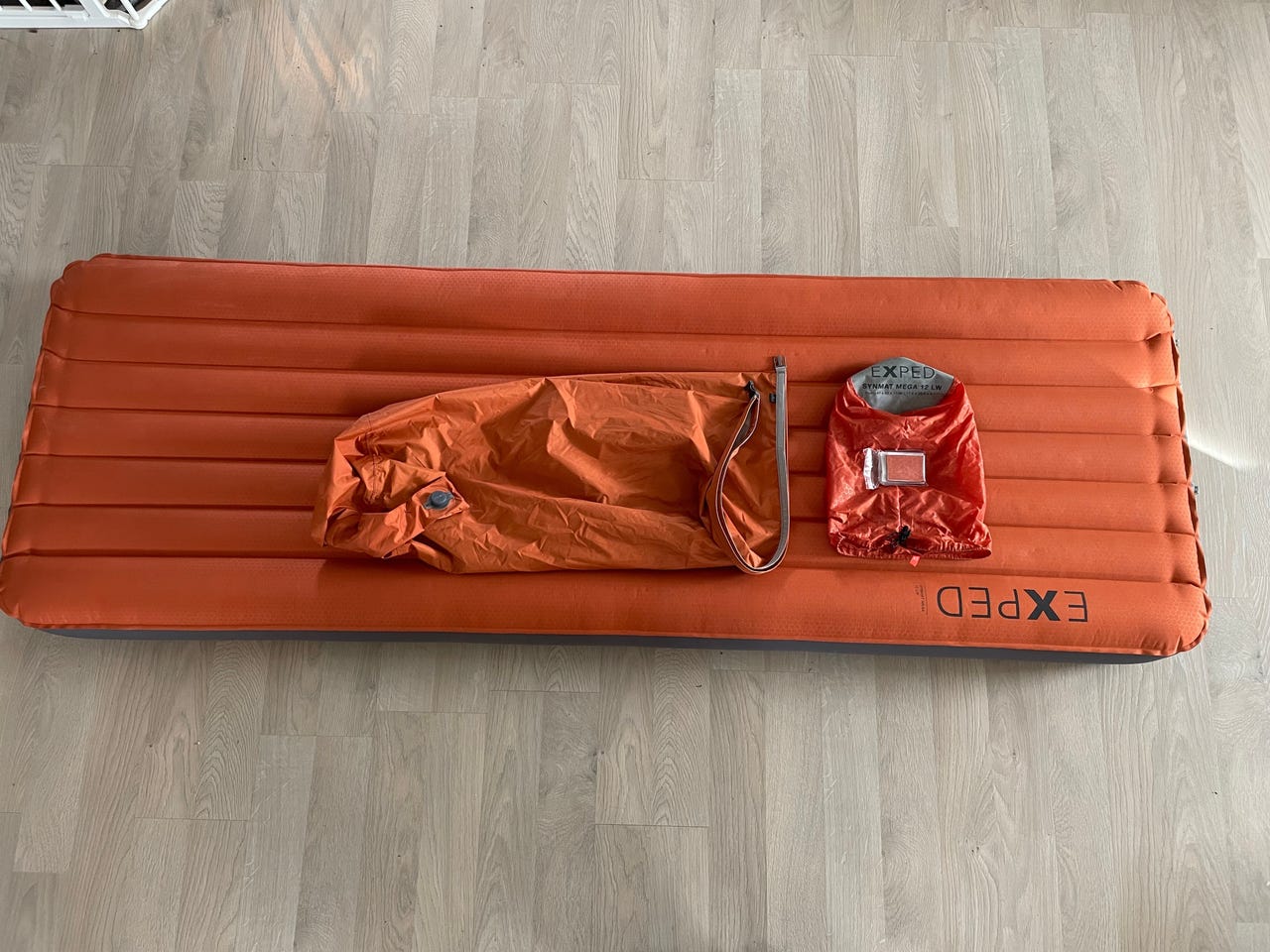 Exped Synmat Mega 12 LW Redusert pris FINN