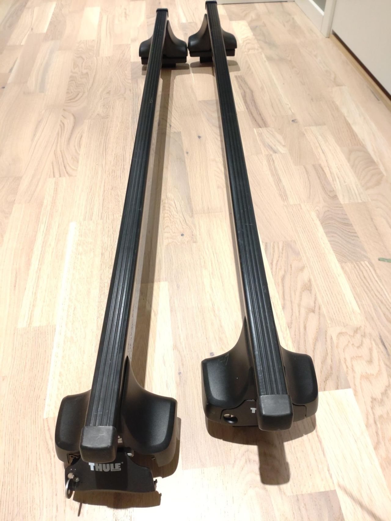 Thule Takstativ (853-2341-12) | FINN.no