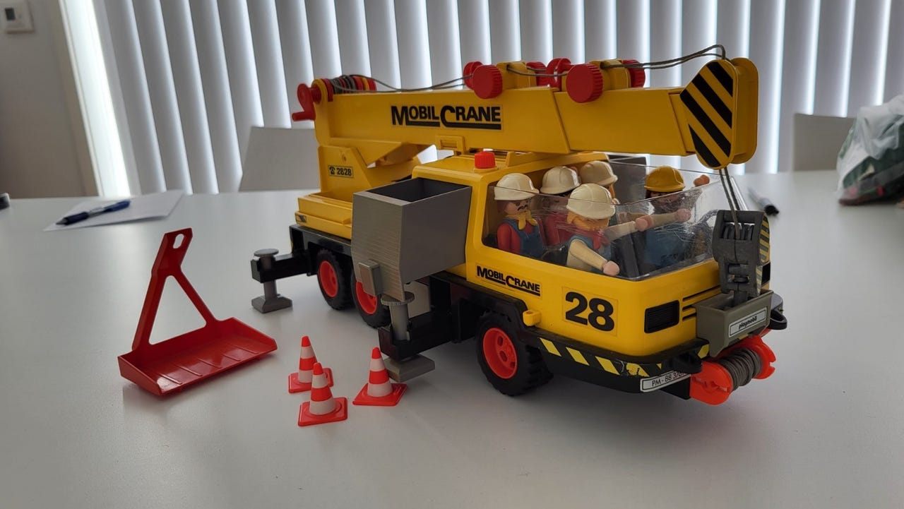 3761 Playmobil Mobile crane 1988 | FINN-torget