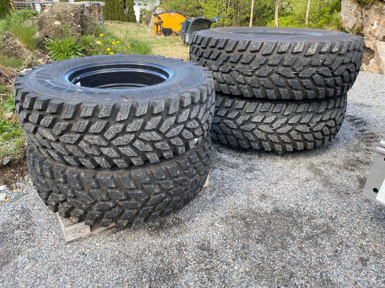 Nokian Hakkapeliitta TRI m/pigg vinterhjul traktor | FINN torget