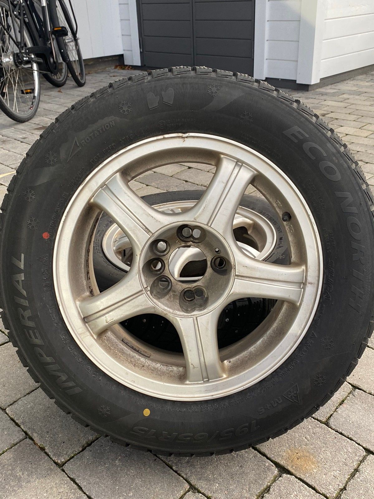 4 stk 195/65R15 piggdekk og lettmetall felger | FINN torget