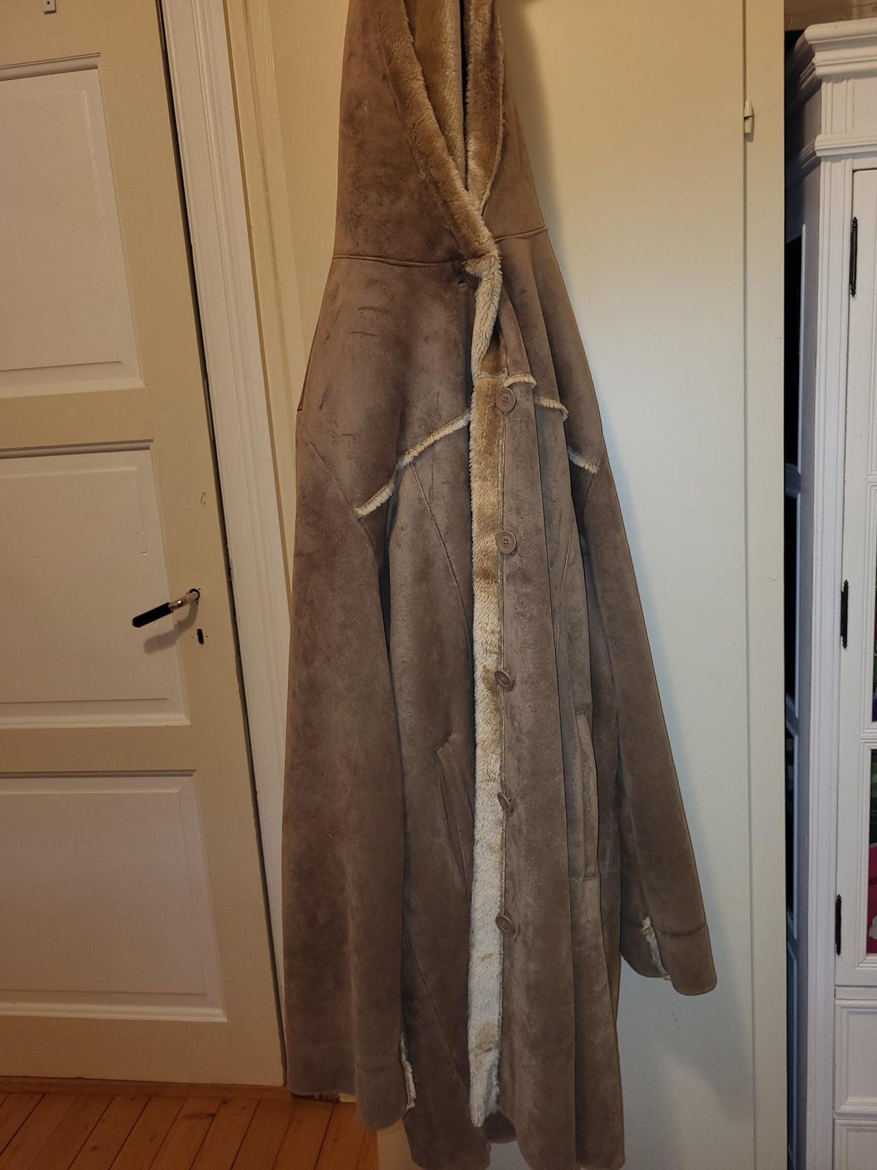 Kåpe med teipede sømmer 217620
