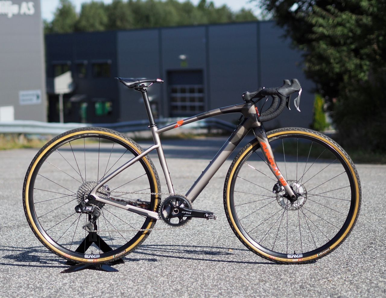 argon gravel bike