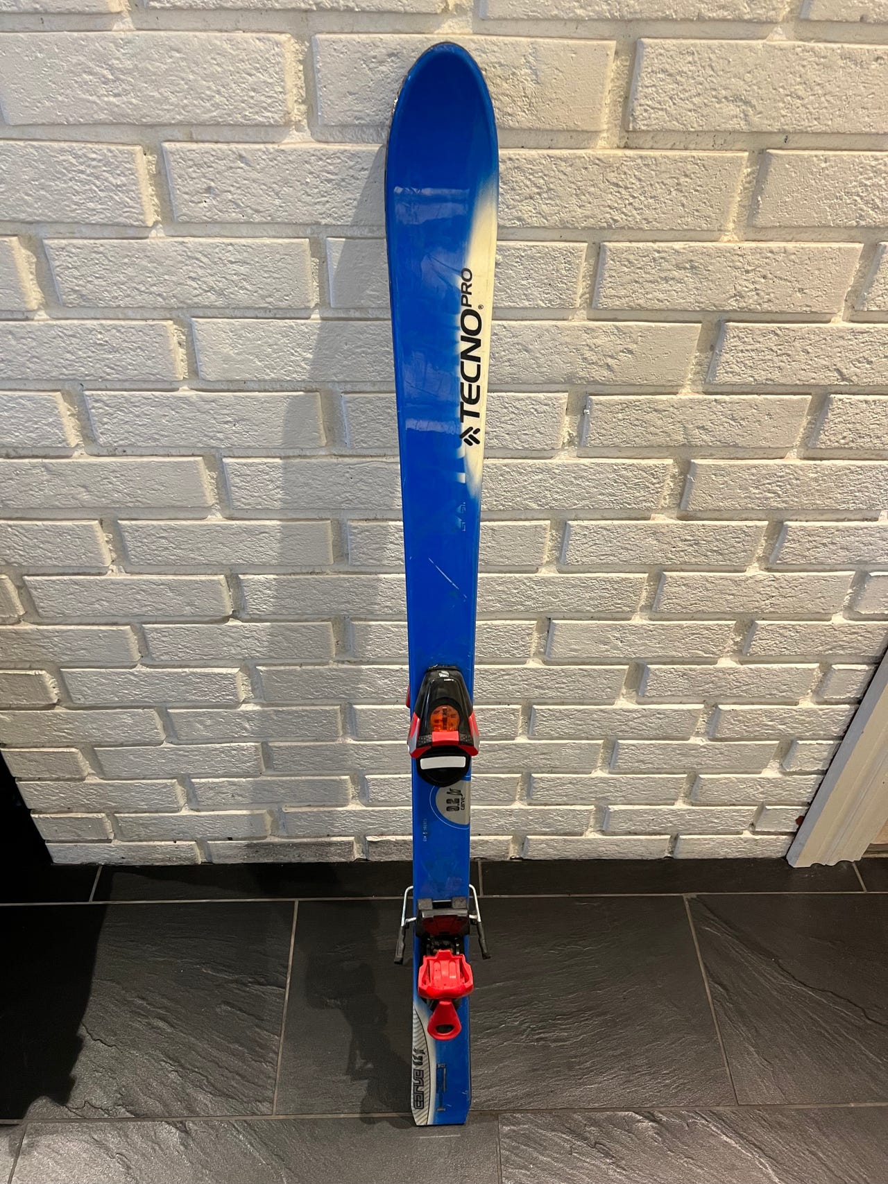 TECNOPRO Slalomski / Carvingski med binding FINN