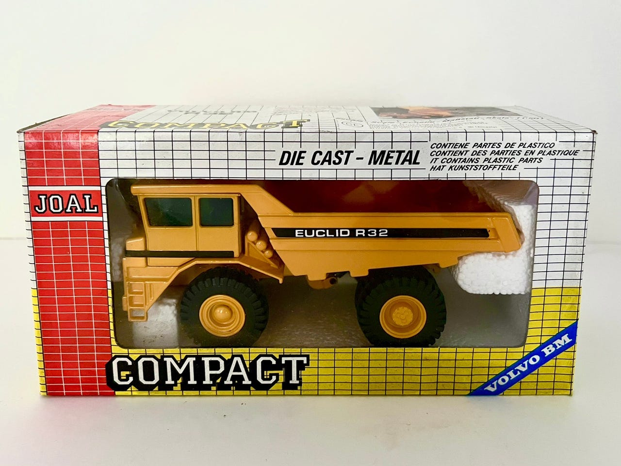 JOAL COMPACT 1/50 VOLVO MICHIGAN L320 No. 239 M.I.B