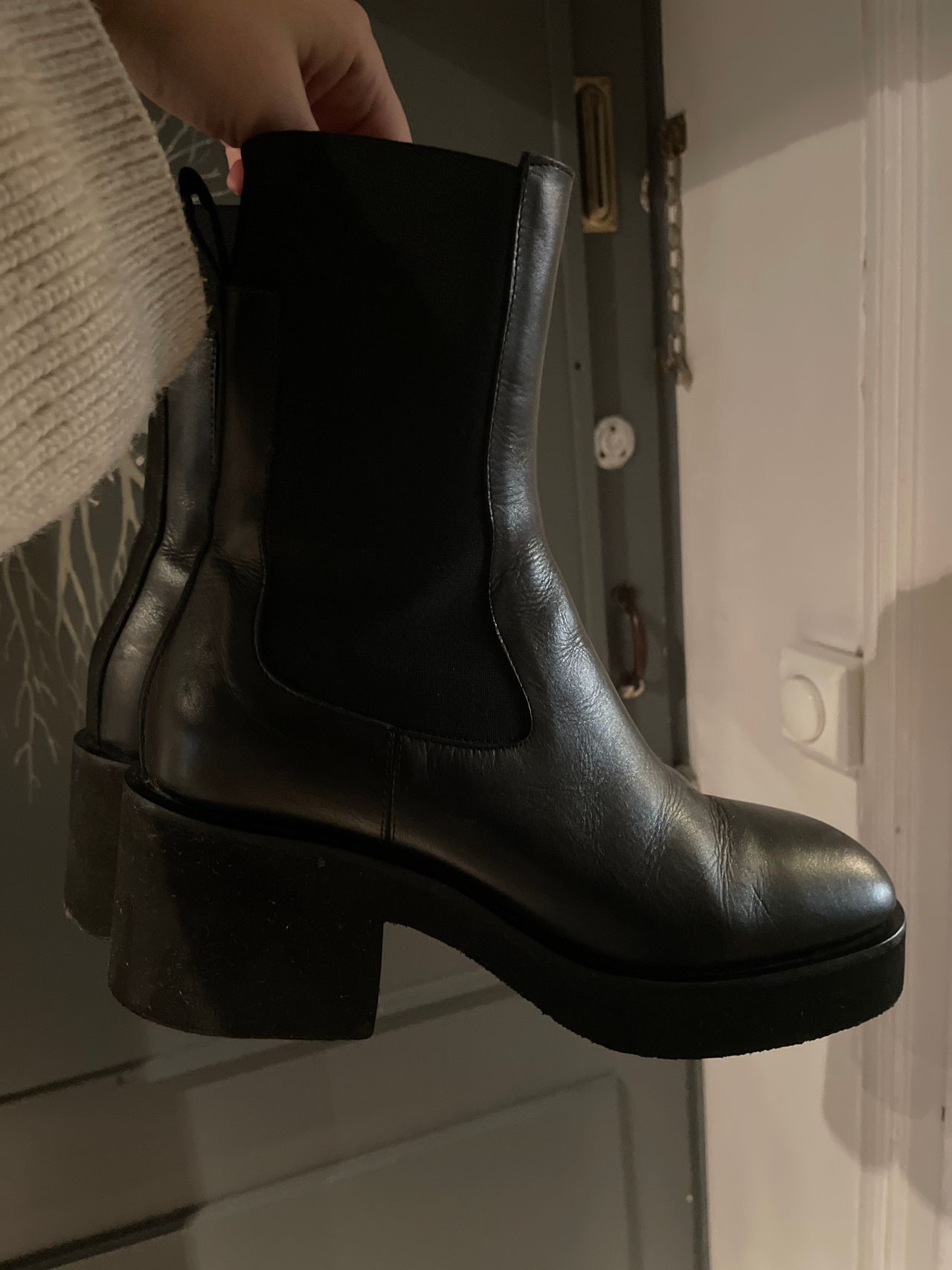 arket chelsea boots