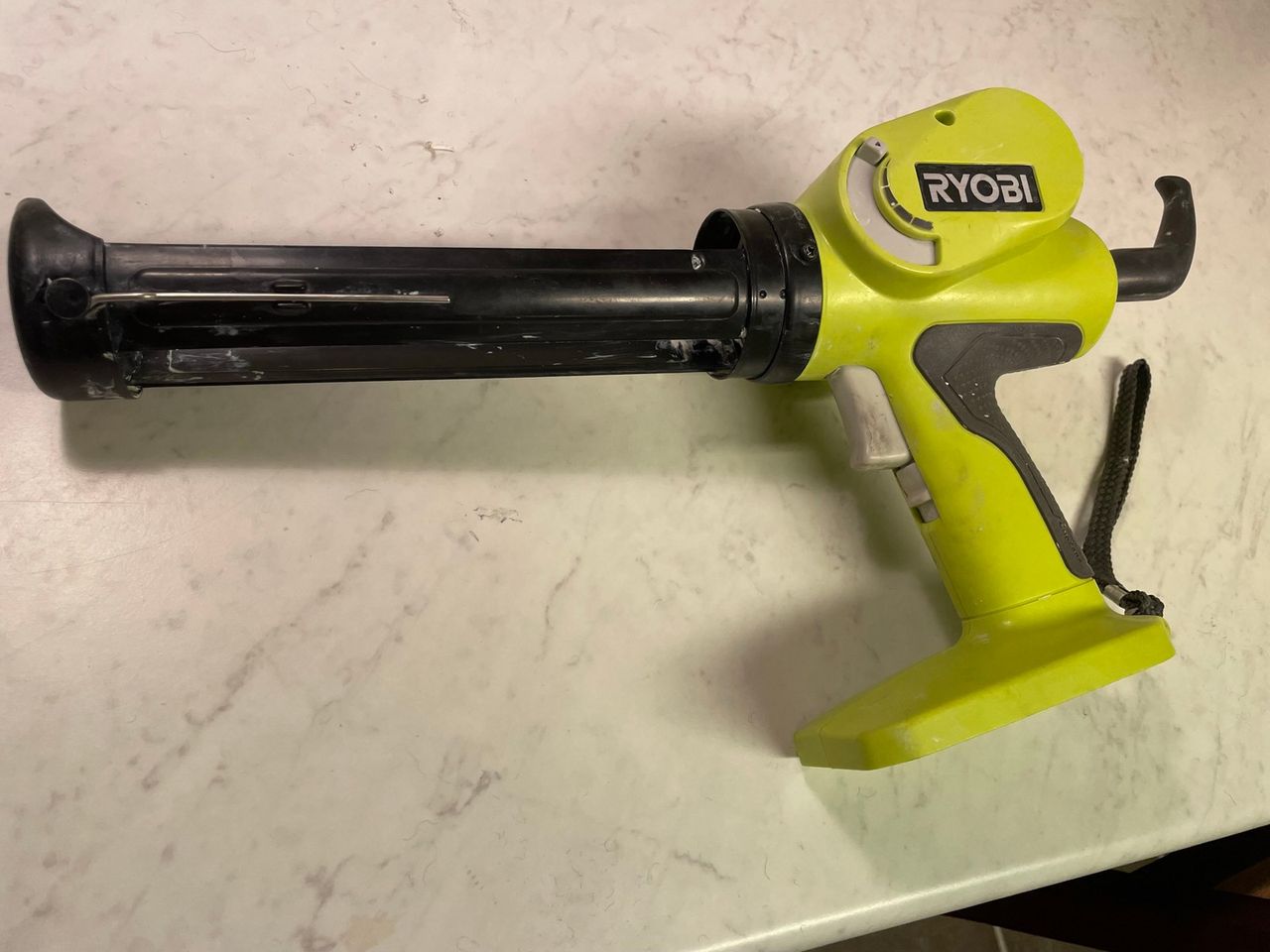 Fugepistol Ryobi FINN