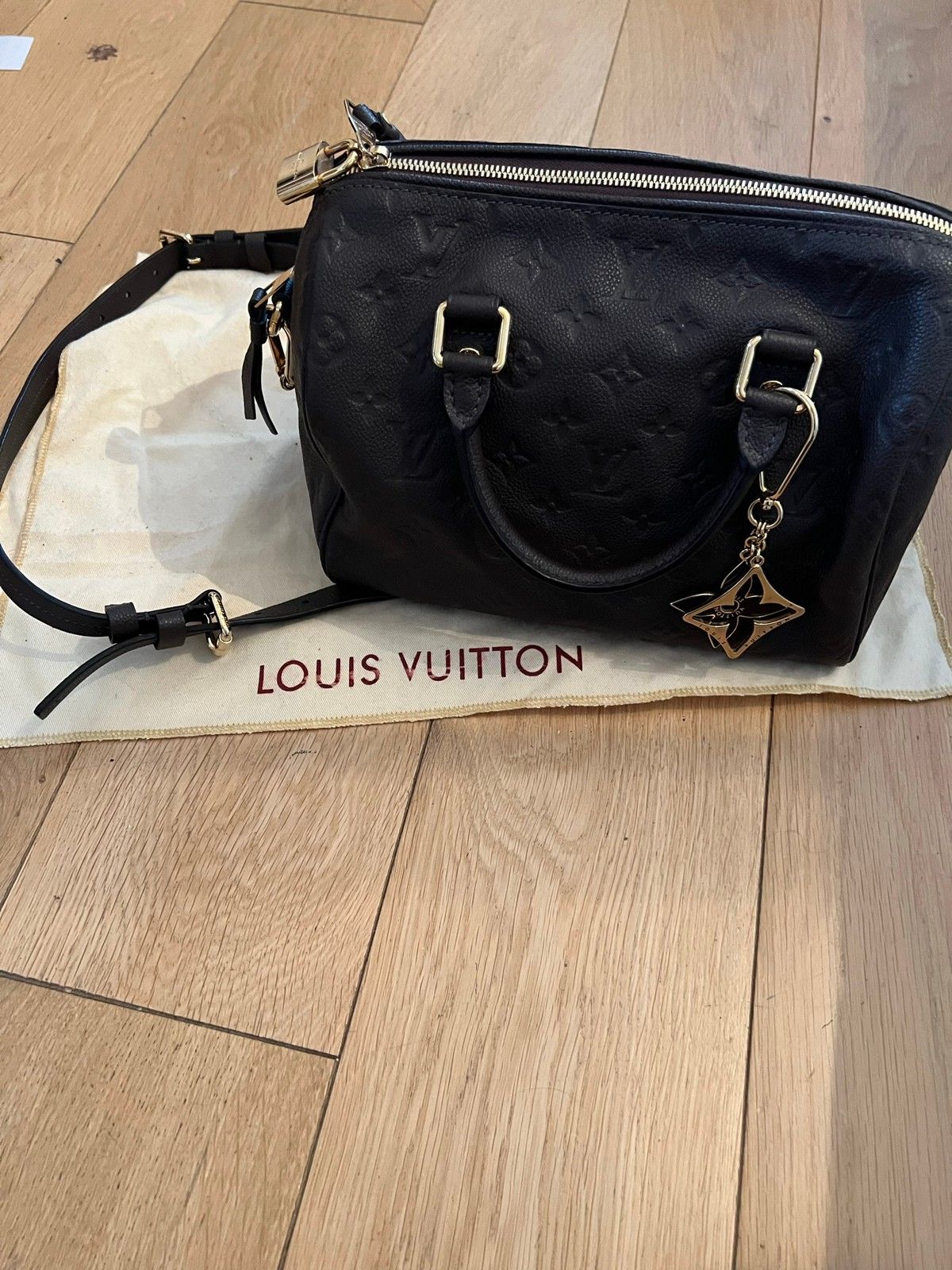 Jual Louis Vuitton Speedy Bandouliere 25 Monogram Canvas - Kota Bekasi -  Deby Tukang Jualan