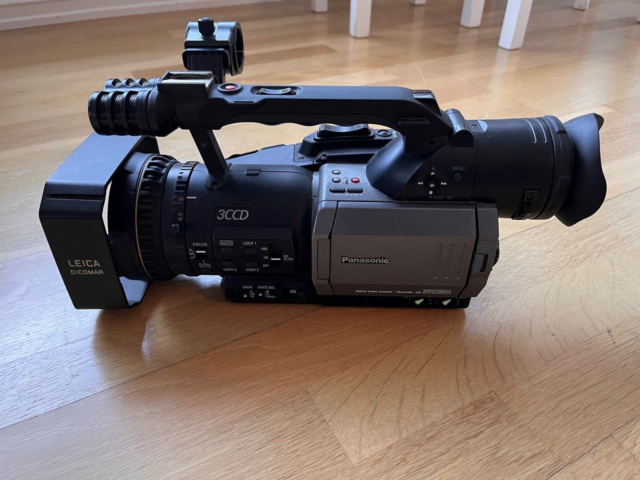 週末値下げ Panasonic AG-DVX100 動作確認済み