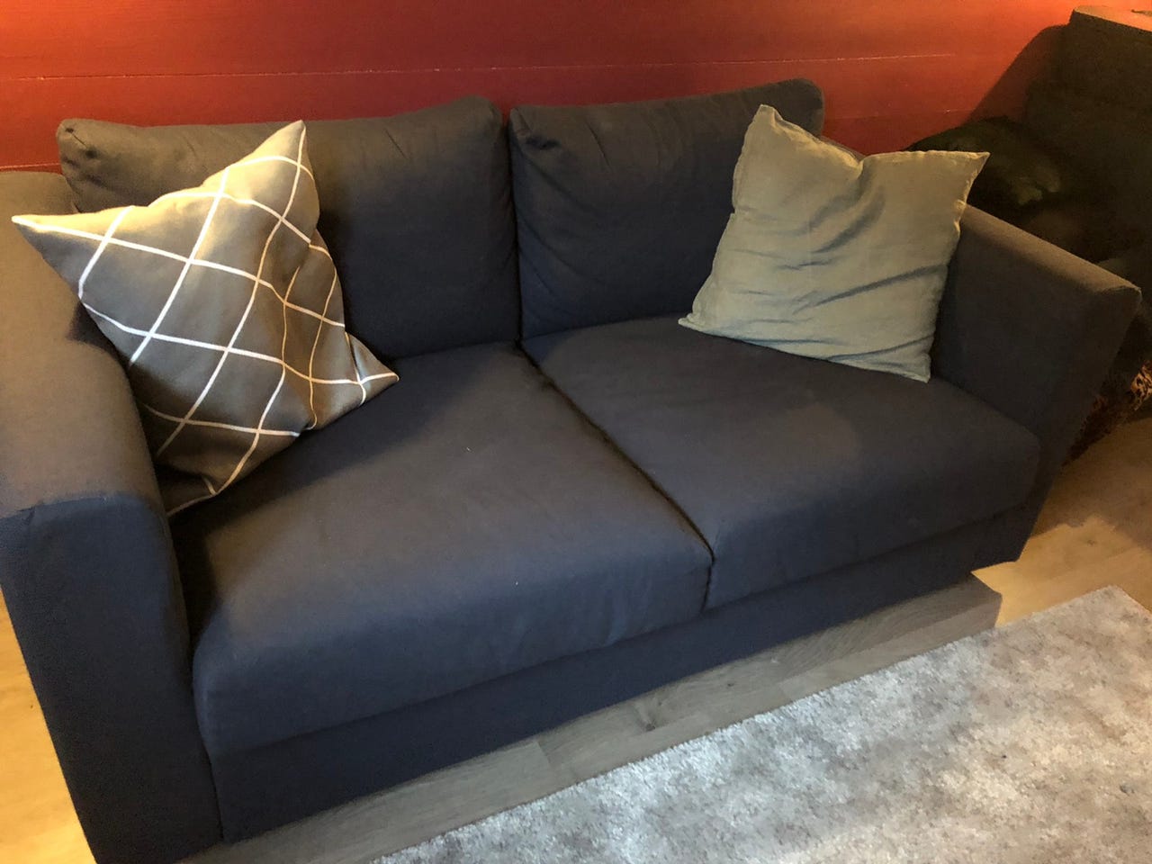 Blå toseter sofa FINN