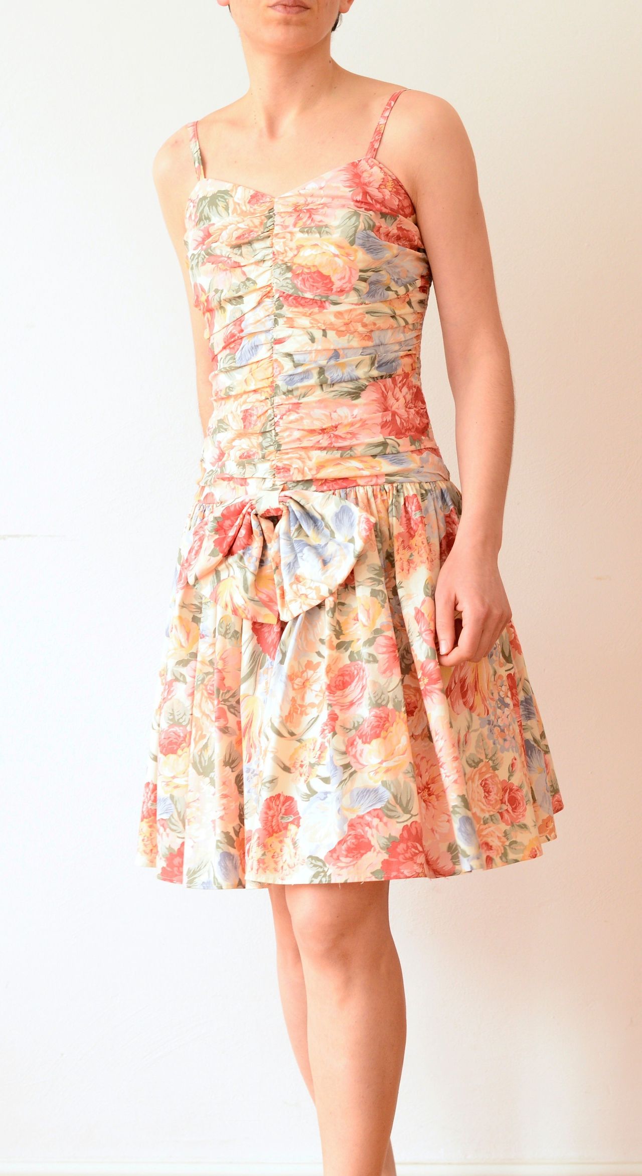 vintage blomster mønstret kjole/festkjole i bomull | FINN torget