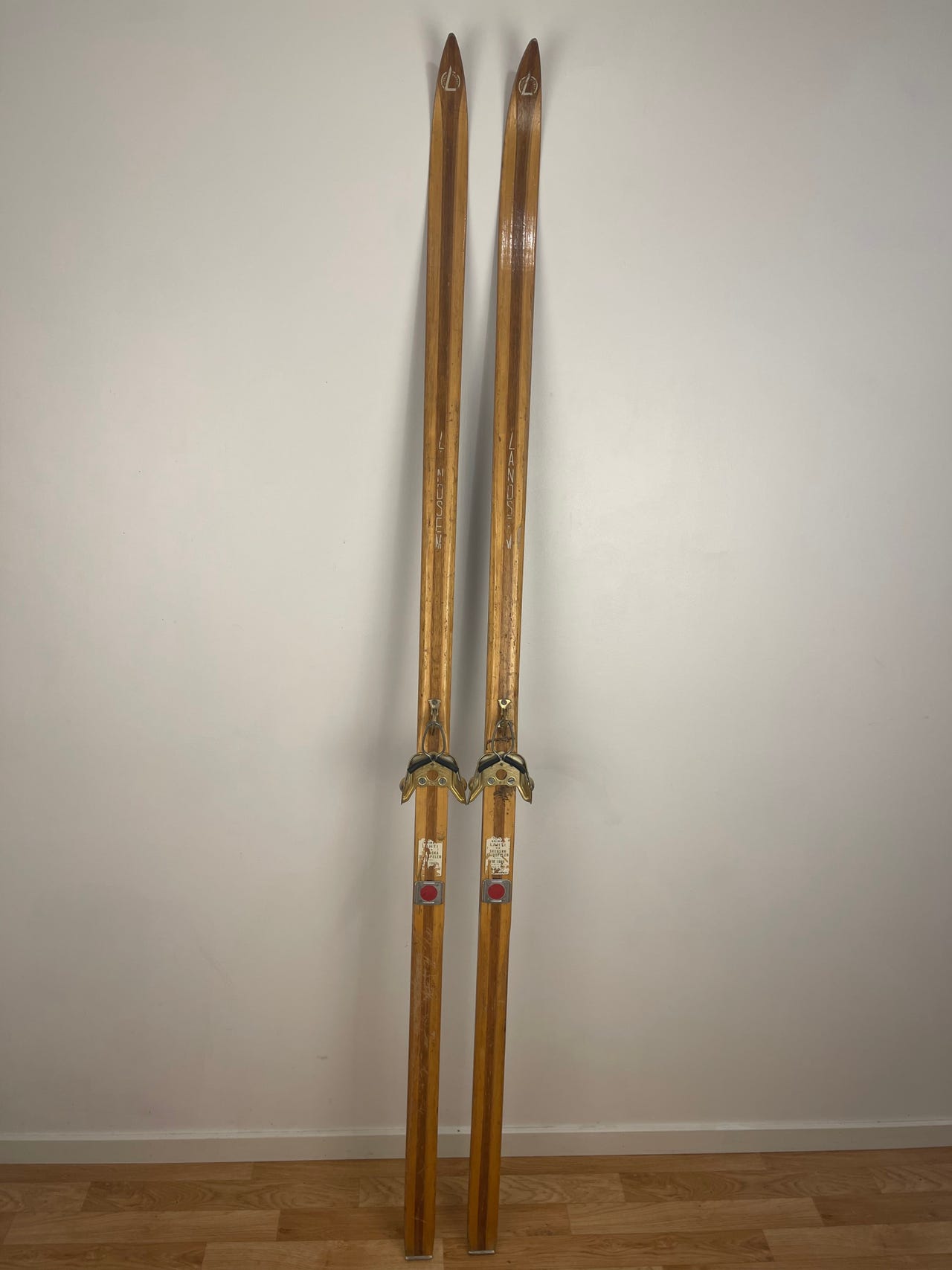 Kristina Asmusni yalangoch holda tomosha qiling