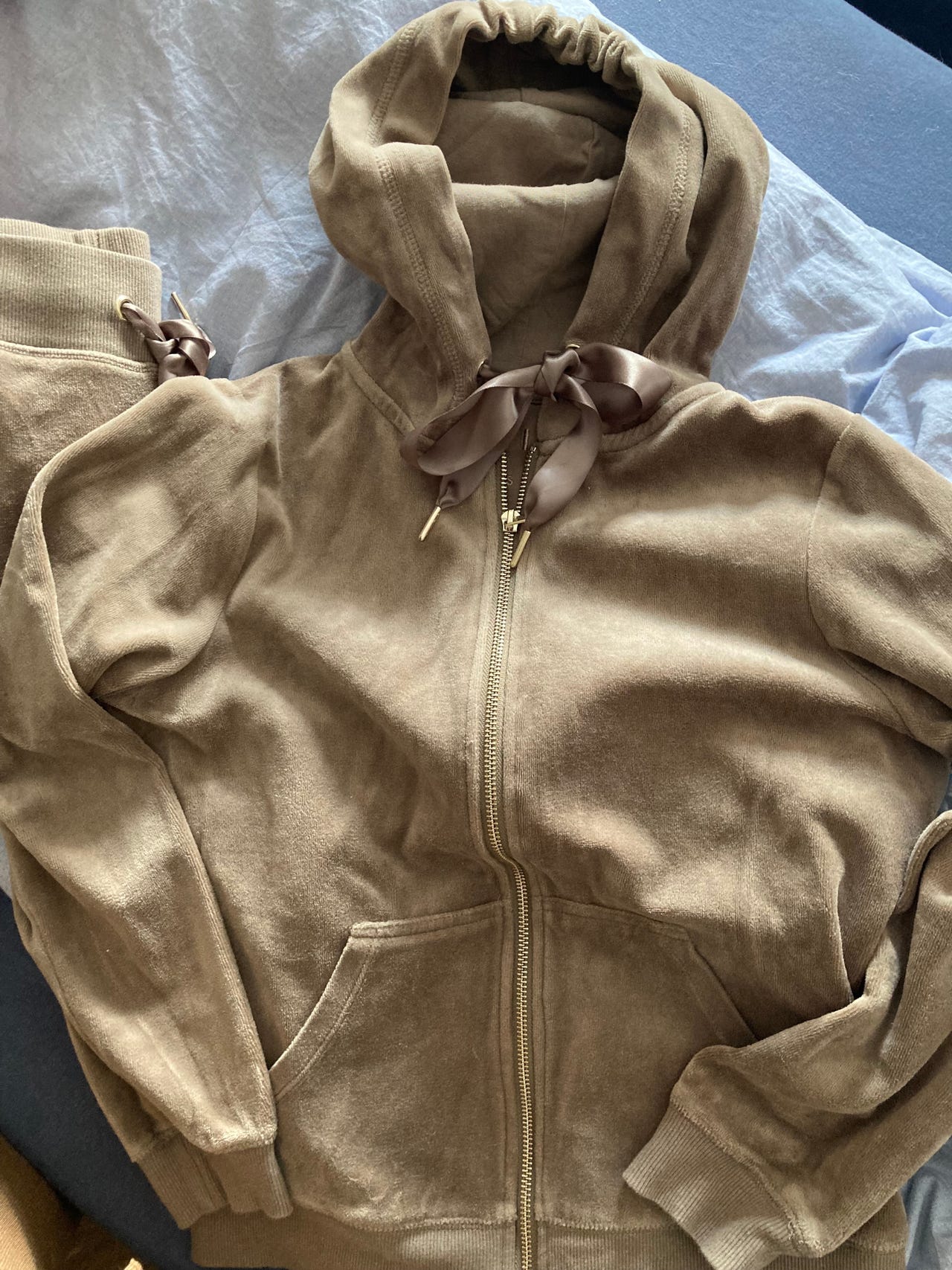 Vavite kosedress i velour FINN.no